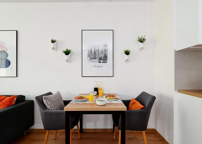 Apartament Urban Haven *